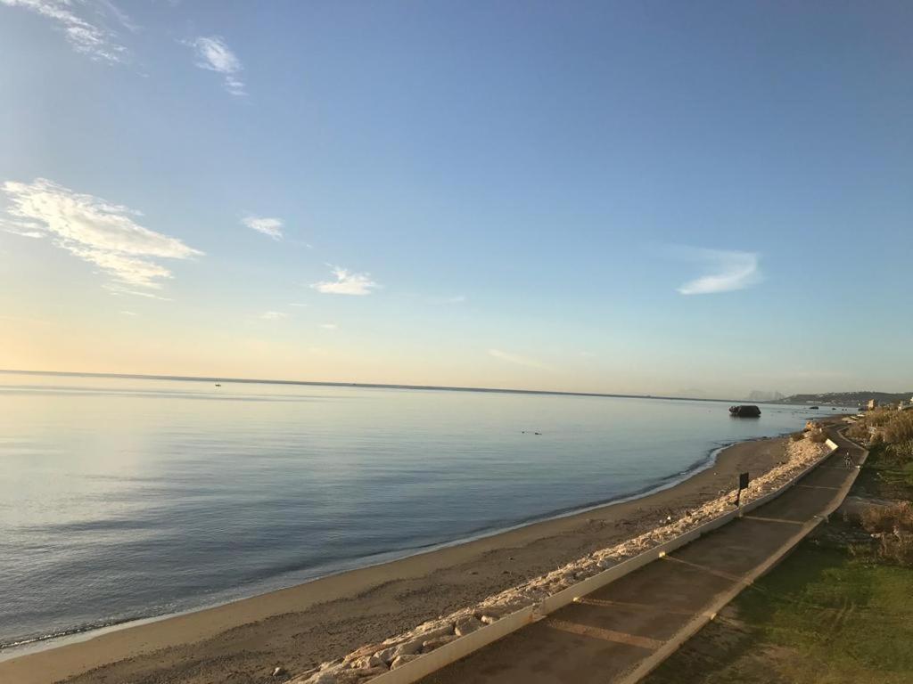 Appartamento Casa De Playa Estepona Esterno foto